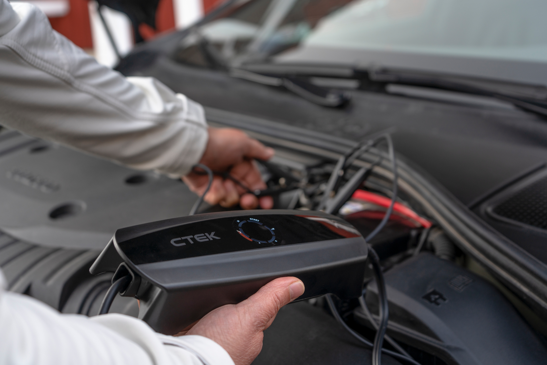 Effiziente Batterieladung leicht gemacht mit unserem Batterieladegerät 12V