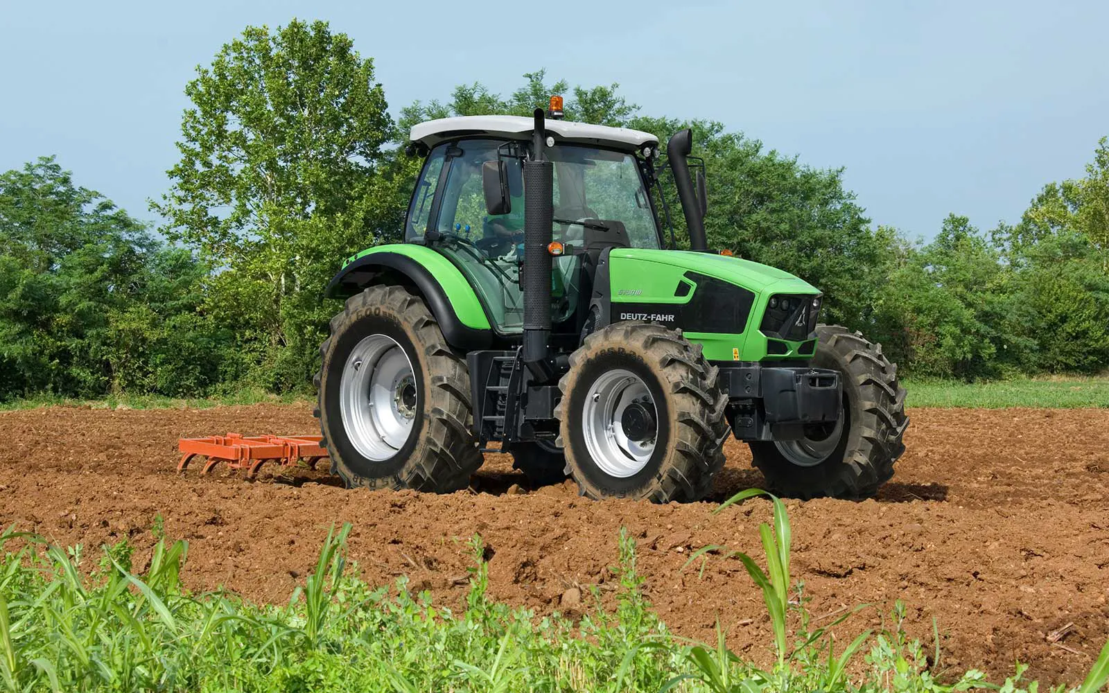 Deutz Fahr Landmaschinen für Ackerbau, Viehzucht und Forstwirtschaft