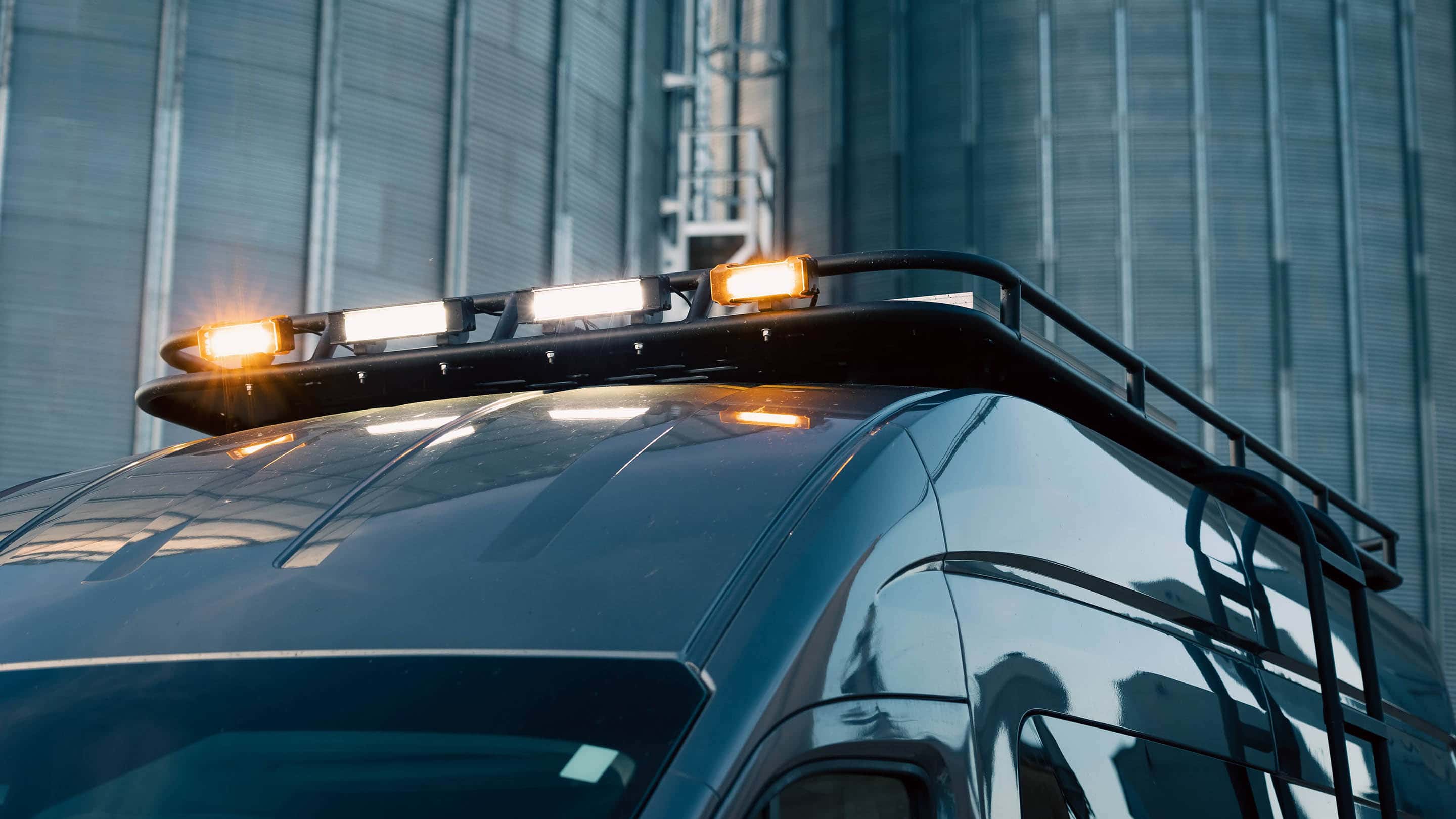 Dachbox für Ihr Auto: Große Auswahl an CRUZ Dachträgern bei Rackmag